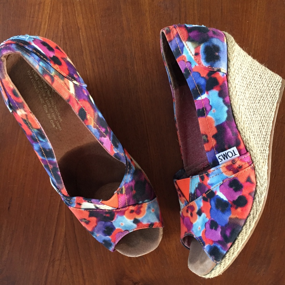 TOMS Floral Wedge Sandals